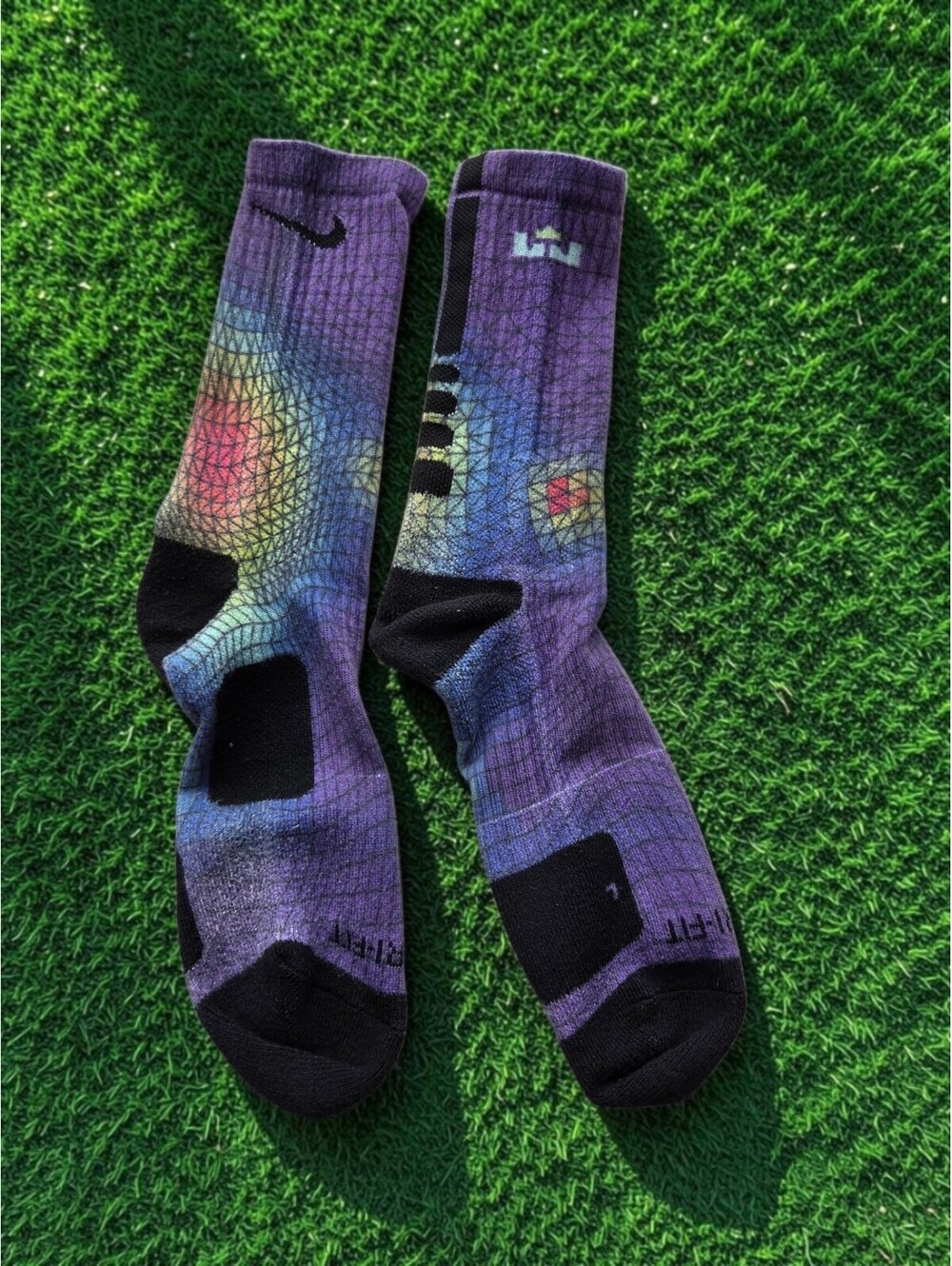 Nike Elite Digital Print Basketball Crew Socks Purple Blue Multicolor